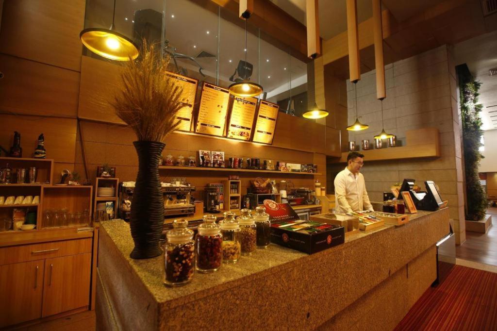 The Corporate Hotel And Convention Centre Ulaanbaatar Ngoại thất bức ảnh