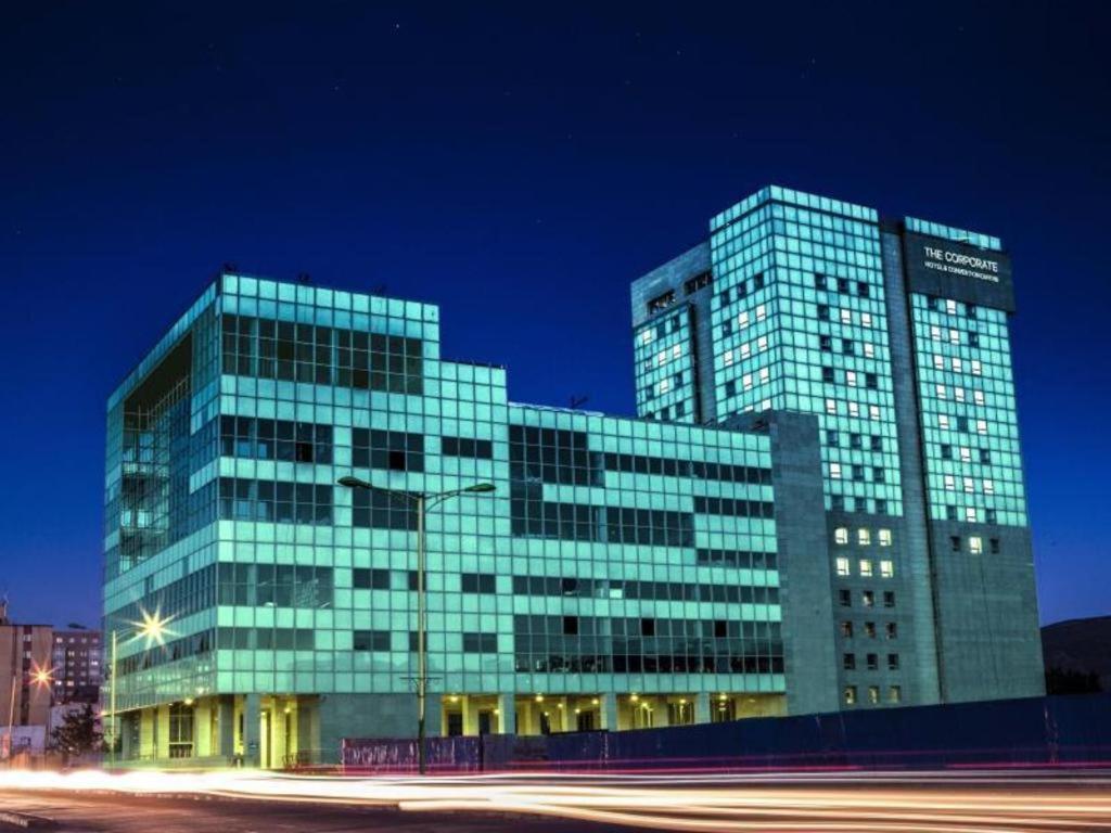 The Corporate Hotel And Convention Centre Ulaanbaatar Ngoại thất bức ảnh