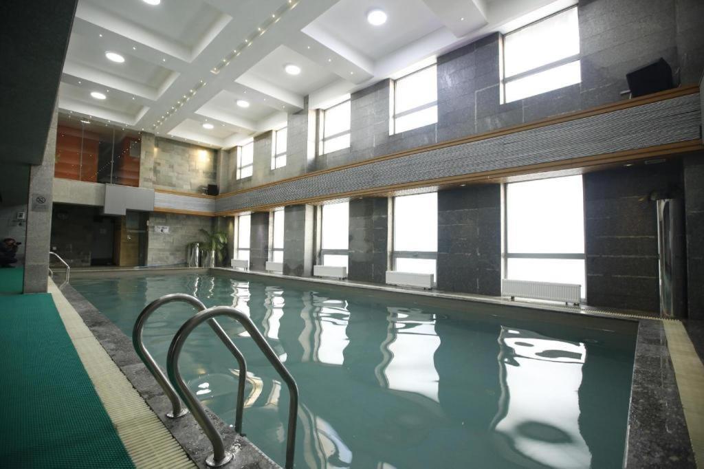 The Corporate Hotel And Convention Centre Ulaanbaatar Ngoại thất bức ảnh
