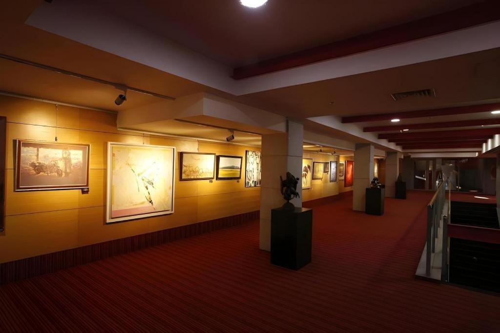 The Corporate Hotel And Convention Centre Ulaanbaatar Ngoại thất bức ảnh