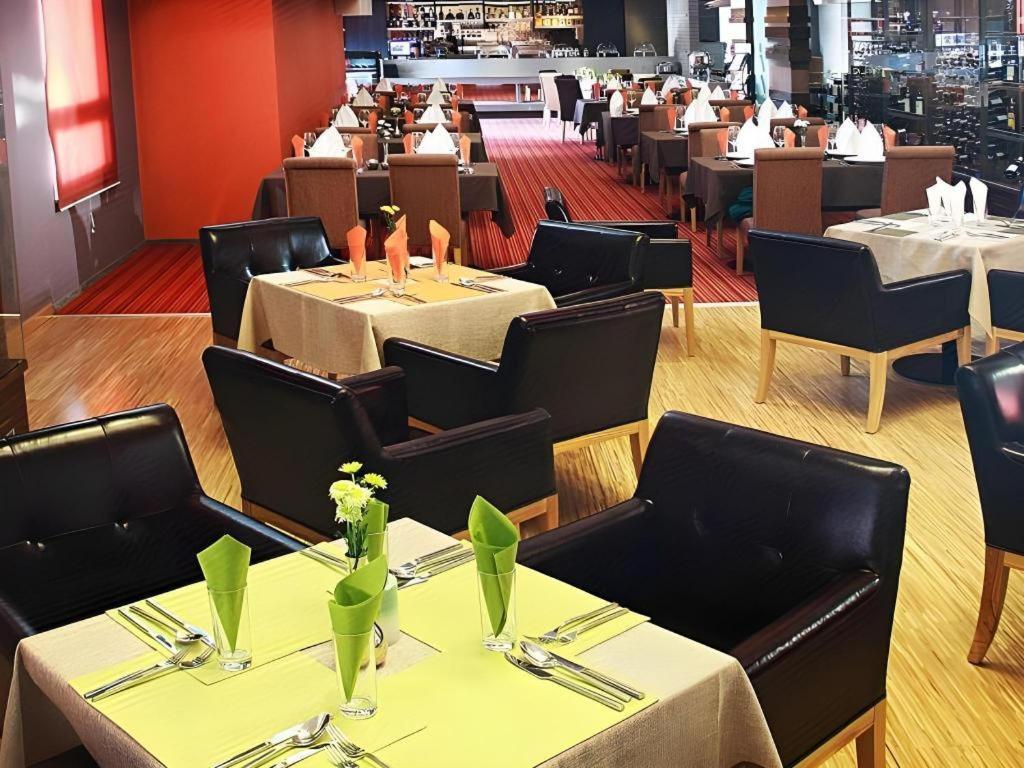 The Corporate Hotel And Convention Centre Ulaanbaatar Ngoại thất bức ảnh