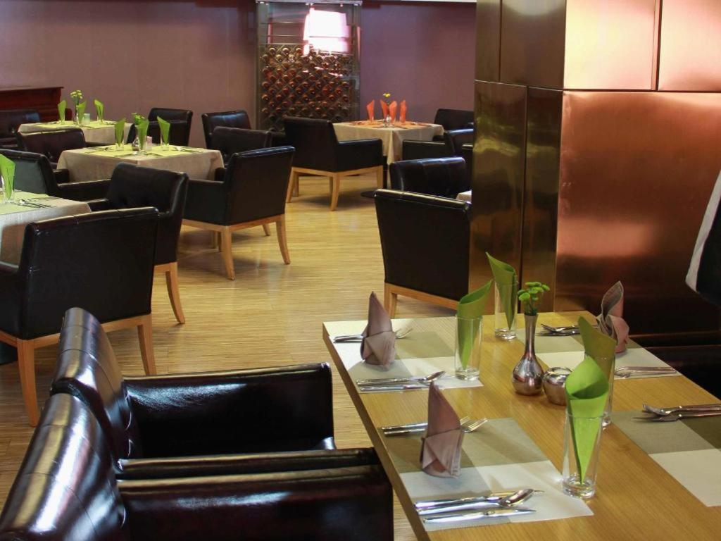The Corporate Hotel And Convention Centre Ulaanbaatar Ngoại thất bức ảnh